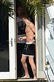 bieber-shirtless