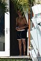 bieber-shirtless