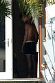 bieber-shirtless