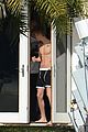 bieber-shirtless