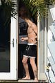 bieber-shirtless