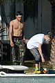 bieber-shirtless