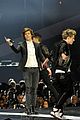 1d-brit-perform
