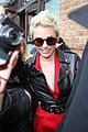 miley-redsuit