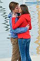 amell-cassidy-kiss