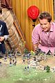 kickin-dueling