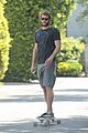 liam-skateboard