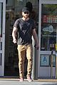 liam-skateboard