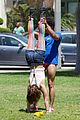 meester-handstand