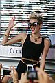 miley-mackapooloza