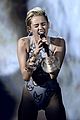 miley-ama-performance