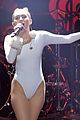miley-y1jb