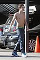 austin-shirtless