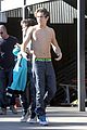 austin-shirtless