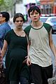 hailee-pregnant
