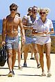 oliver-shirtless