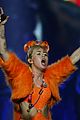 miley-down