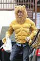 derek-lion