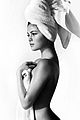 gomez-towel1