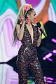 miley-opening