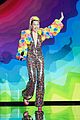 miley-opening