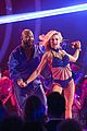 witney-lindsay