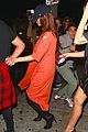 selena-hands