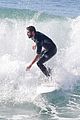 hemsworth-surfing
