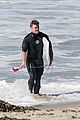 hemsworth-surfing