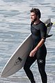 hemsworth-surfing