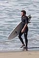 hemsworth-surfing