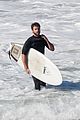 hemsworth-surfing