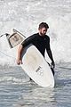 hemsworth-surfing