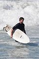 hemsworth-surfing