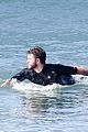 hemsworth-surfing
