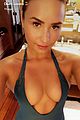 demi-selfie