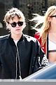 kristen-redglasses