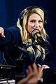 meghan-wave