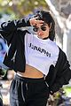 cabello-posing