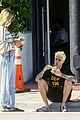 hailey-justin-juice-thanksgiving