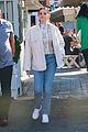 selena-jeans
