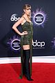 taylor-swift-amas-red-carpet