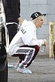 bieber-shirtless