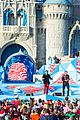 disney-parade