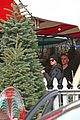 justin-hailey-christmas-tree-shopping