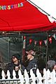 justin-hailey-christmas-tree-shopping