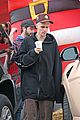 justin-hailey-christmas-tree-shopping