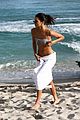 kendall-jenner-bella-hadid-bikinis