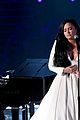 lovato-performgram