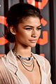 zendaya-leafgown